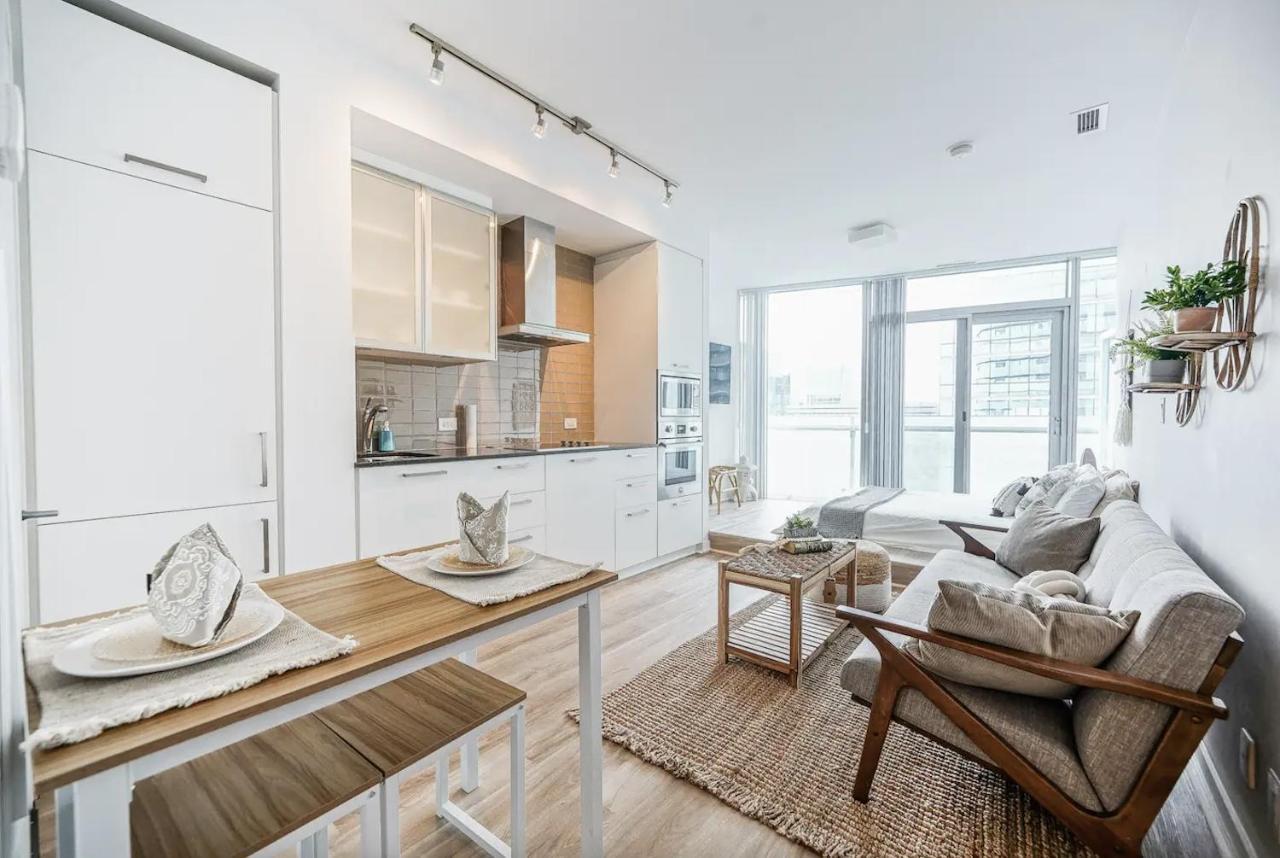 Downtown Toronto Gem Apartment Bagian luar foto