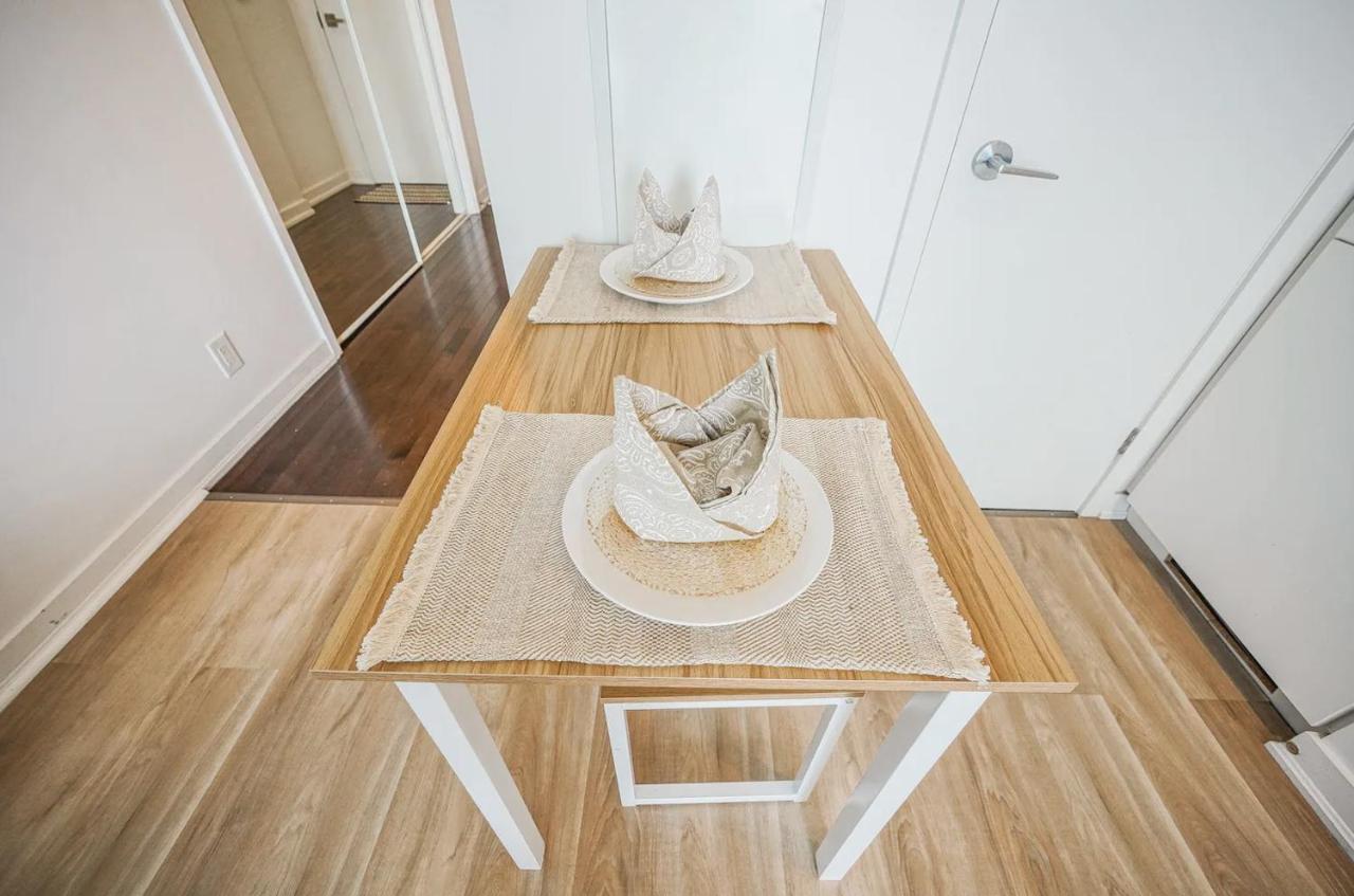 Downtown Toronto Gem Apartment Bagian luar foto